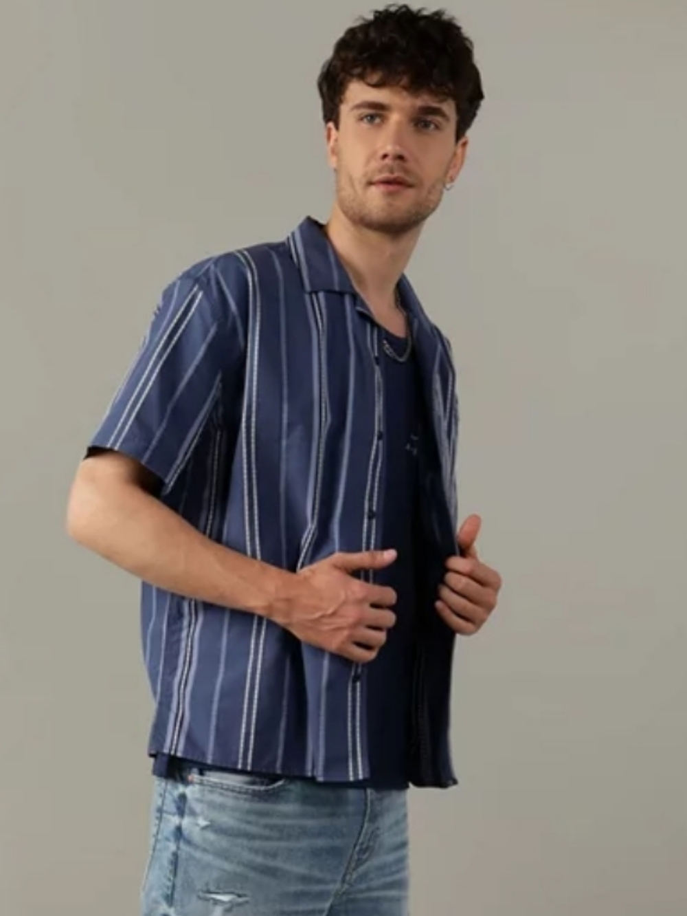 American Eagle Men’s Small Poolside Striped Button Up Shirt Indigo Waters EUC